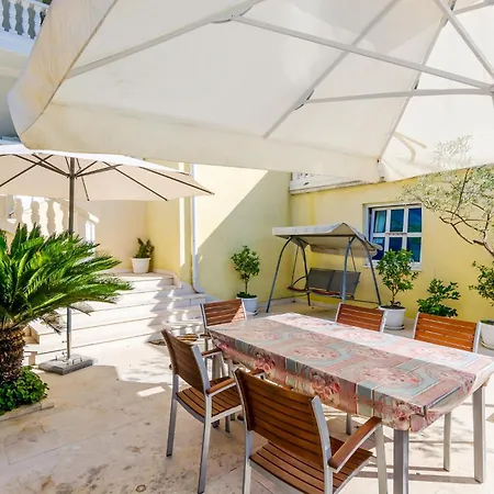 One-bedroom In