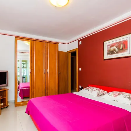 Apartamento One-bedroom In Slano