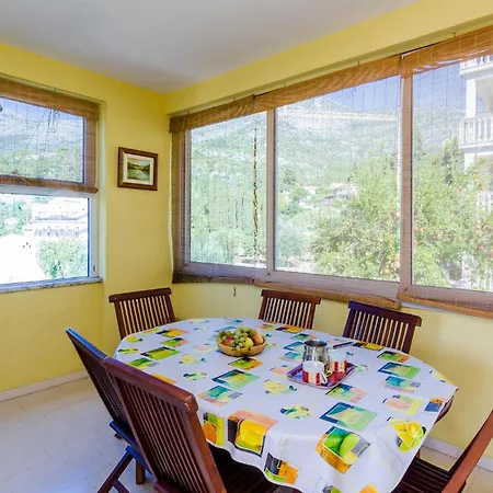 One-bedroom In Lejlighed *