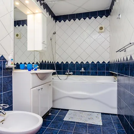 One-bedroom In * סלאנו